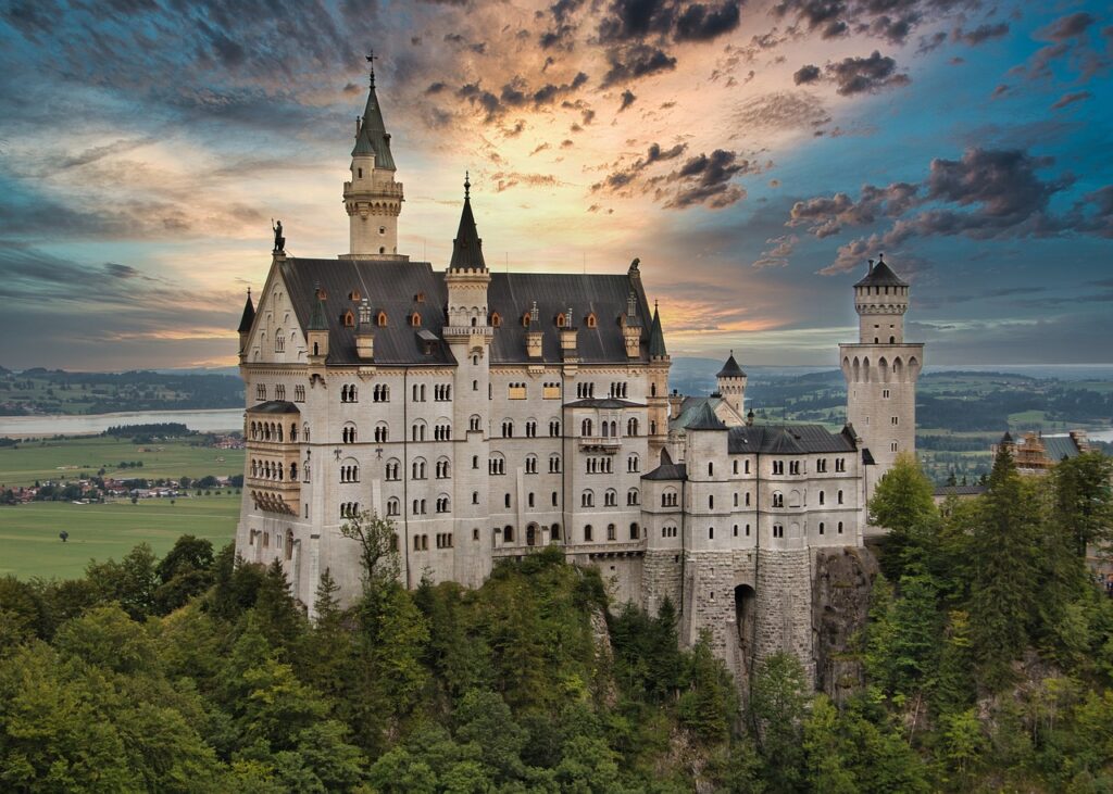 castle, neuschwanstein, bavaria-5116436.jpg